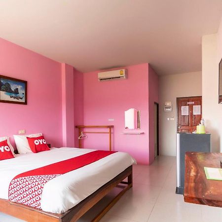 Oyo 632 Thanagrit Apartelle Tha Mai Ngoại thất bức ảnh