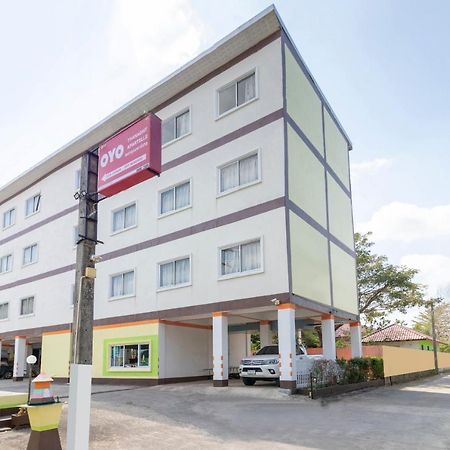 Oyo 632 Thanagrit Apartelle Tha Mai Ngoại thất bức ảnh
